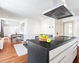 Aspasios Paseo de Gracia Apartments - Barcelona - Kitchen