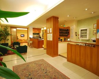 Hotel Gala - Pesaro - Front desk