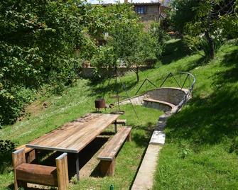 LA CASINA apartment in Tuscan countryside with pool and private garden - Radicondoli - Patio
