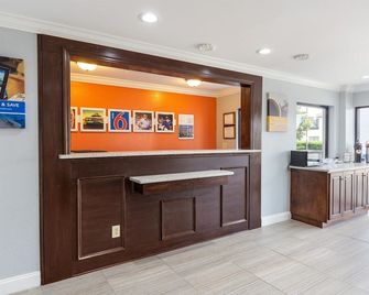 Motel 6 Albany. Ga - Albany - Front desk