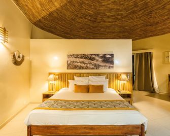 Royam Hotel - Mbour - Bedroom
