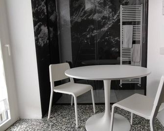Mandello amorevole dimora in Lecco - Lecco - Dining room