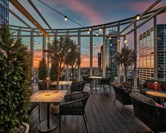Holiday Inn Express Warsaw - The Hub By IHG - Varsovia - Bar