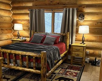 Cabin In Big Sky - Cerul Mare Cabin - Big Sky - Bedroom