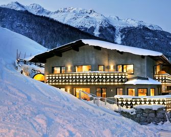 Heart - Manufaktur Appartements - Sölden - Building