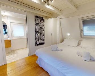 Le Lohkäs - Loft Triplex Ultra Design Petite France - Strasbourg - Bedroom