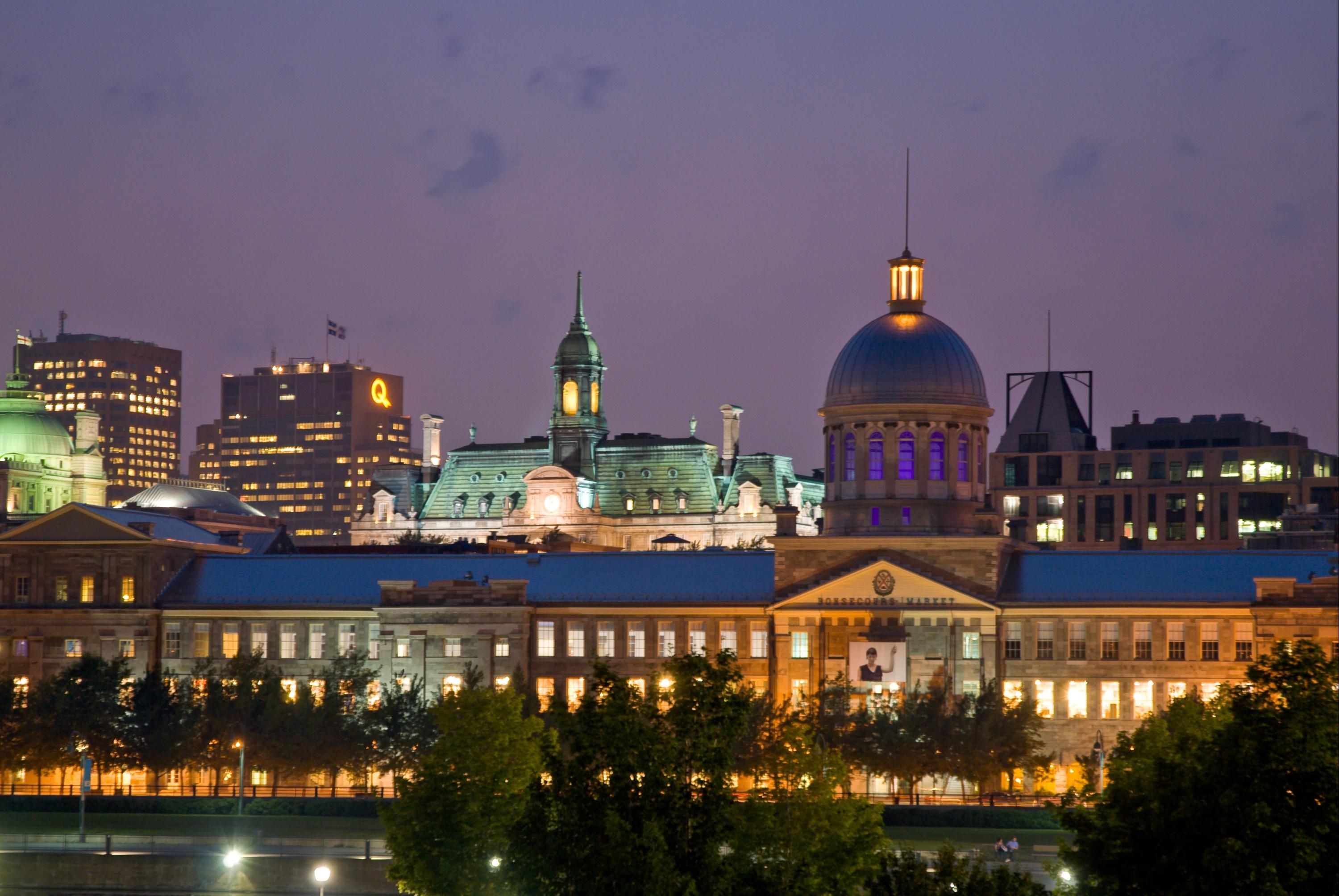 Holiday Inn Montreal Centreville Downtown By IHG