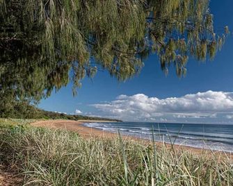 Turtle Sands - Bargara - Beach