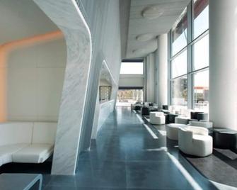 Hotel Puerta America - מדריד - לובי
