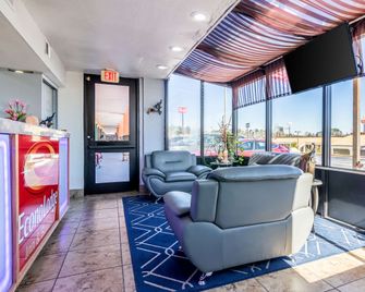 Park Inn by Radisson, Macon North - Macon - Lobby