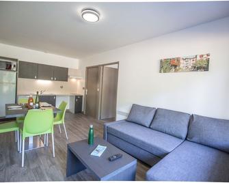 Vvf Pays Basque Saint-Etienne-De-Baigorr - Saint-Etienne-de-Baigorry - Living room