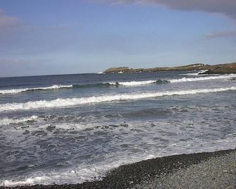 Antique Salt Box Traditional Newfoundland House - Elliston - Playa