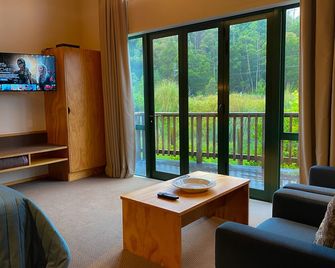 Waitomo Lodge - Te Kuiti - Wohnzimmer