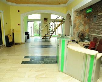 Richton Hotel & Suites - Abeokuta - Recepción