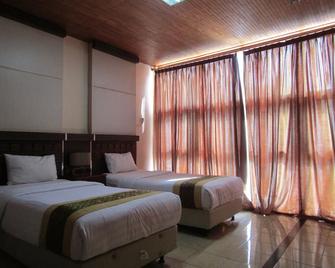 Banaran 9 Resort Hotel - Semarang - Habitación