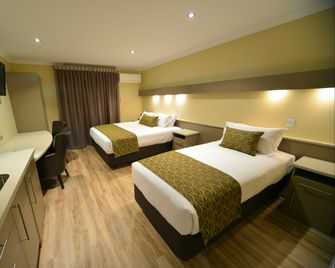 Bentley Motel - Bentley - Habitación