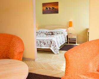 Hotel Katowice Economy - Kattowitz - Schlafzimmer