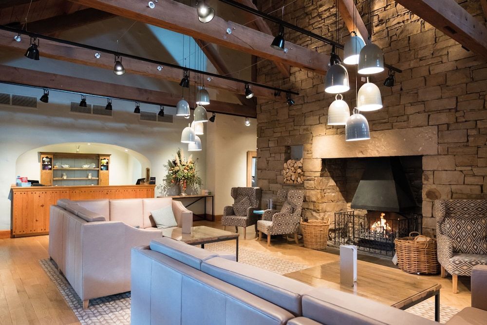 نورث ليكس هوتل آند سبا - بنريث - ردهة