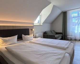 Hotel am Stadthaus - Neuenburg del Rin - Habitación