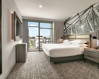 Embassy Suites by Hilton Atlanta Midtown - Atlanta - Bedroom