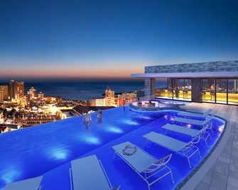 Rihga Royal Resort Okinawa Chatan - Οκινάουα - Πισίνα