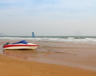 Elan Hotel (Qingdao Zhongshan Road) - Qingdao - Beach