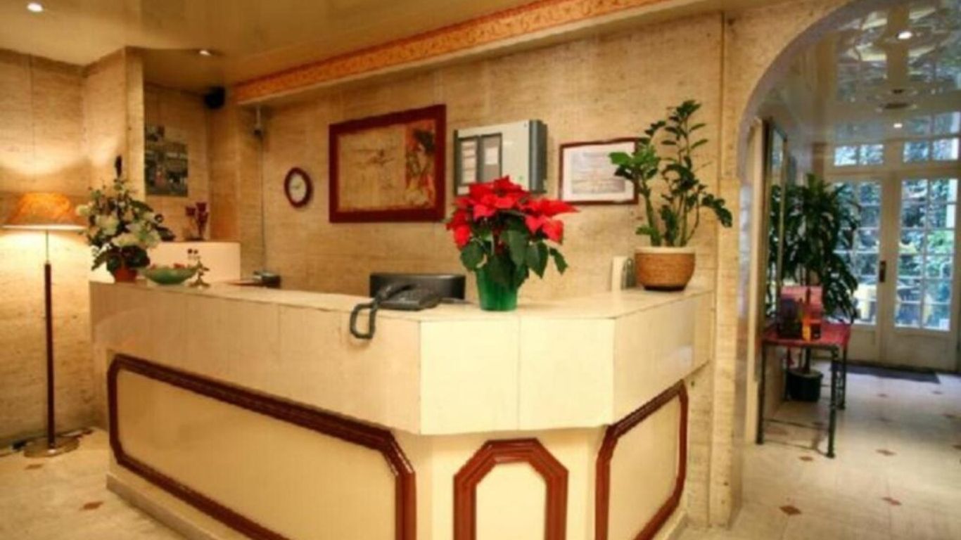 Hôtel Almarine Eiffel by Malone