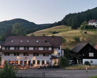 Hotel Sonne - Wolfach - Building