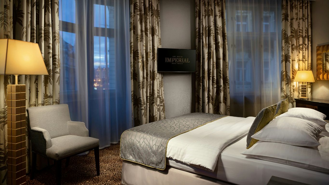 فندق آرت ديكو إمبيريال