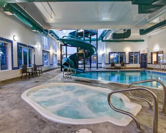 Canalta Rocky Mountain House - Rocky Mountain House - Zwembad