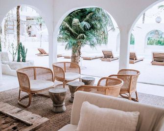 Hotel Sages - North Kuta