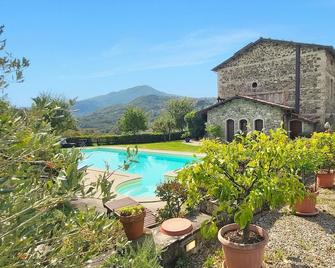 Beautiful Stone Farmhouse, With Large Private Pool And Great Views! Wifi - Naggio - Piscina