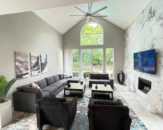 Captivating 6br 3ba Holiday Home With Pool & Fire Pit - Mesquite