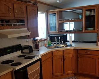 snowmobiling and ATV Trails right off the property - Rumford - Cocina