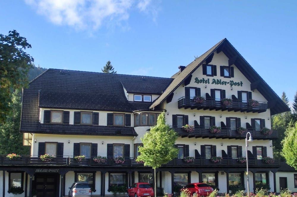 Garni Hotel Adler Post - Baiersbronn - Building