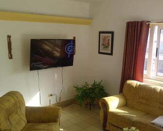 Casa Elena - Havanna - Wohnzimmer