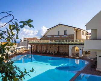 Hotel Tropis - Tropea - Basen