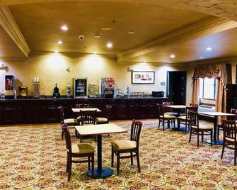 King Bed Room, Scottish Inns Cresson, Free Parking, 30 Mins to Fort Worth DT - Cresson - Bar