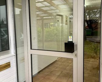 Fischers Pension Ahrensburg - Ahrensburg