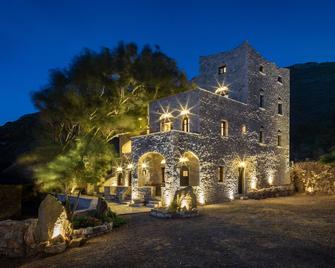 Porto Kale Guesthouse - Porto Kagio - Edificio
