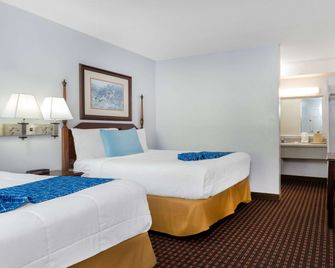 Travelodge by Wyndham Cape Cod Area - West Dennis - Camera da letto