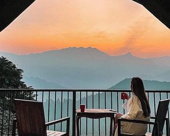 Madulkelle Tea and Eco Lodge - Kandy - Balkong