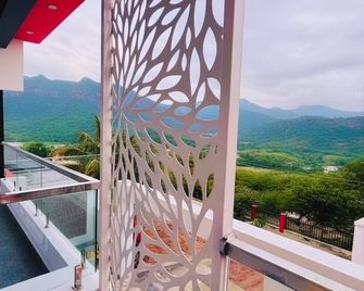 Arunsha Residency - Tiruvannāmalai - Balcone