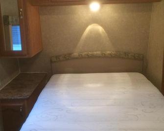 Brigus Valley View RV 2 of 2 Camping Experience - Brigus - Bedroom