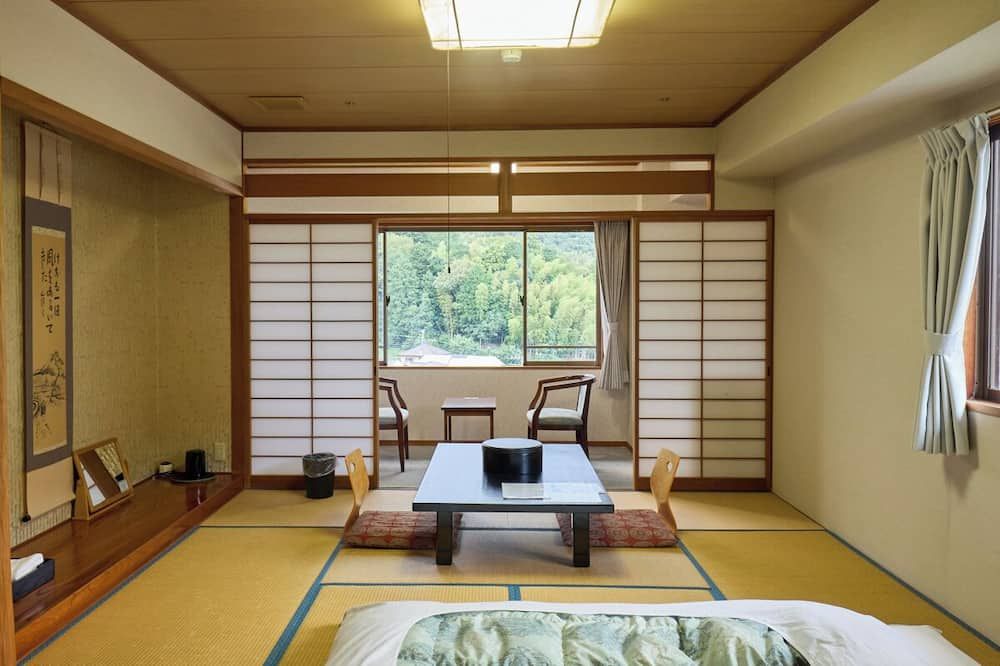 شوزينجي أونسين هوتل تاكيتاي