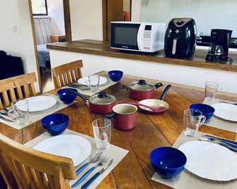 E32 Apartamento Amplo a 4 km do Aeroporto Guarulhos Cecap - Guarulhos - Comedor