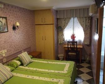 Pension Colonia - Motril - Habitació