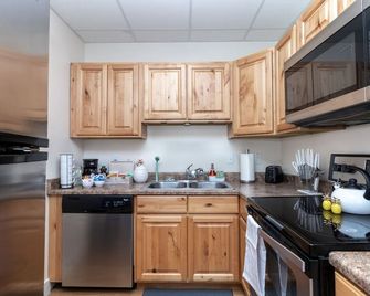 Bright Cheery Apartment Near Downtown - Salt Lake City - Cozinha