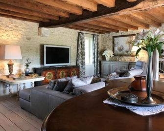 La Ferme Blanche - Cussay - Living room