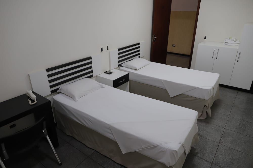 Oft Neves Hotel - גואיאניה - חדר שינה